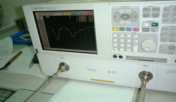 Network analyzer showing S11 measurement